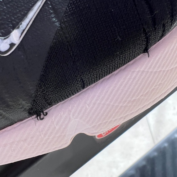 (USED) Nike Air Max 270 Sneaker - Men's - Picture 15 of 16